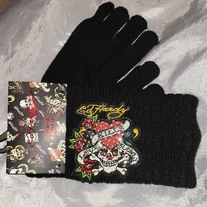 Ed Hardy Love Kills Slowly Black Earcuff And Gloves with Skull and Heart Design